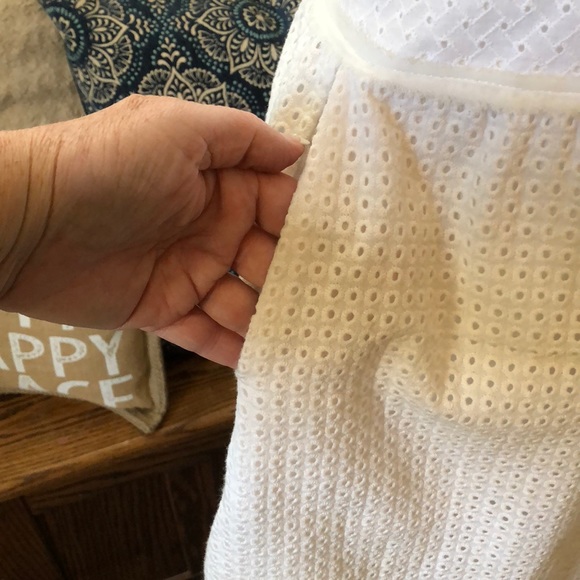 Esley white eyelet dress, sz small - Picture 5 of 8